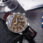 Clásico con Correa de Cuero — Reloj de Cuarzo para Hombre
